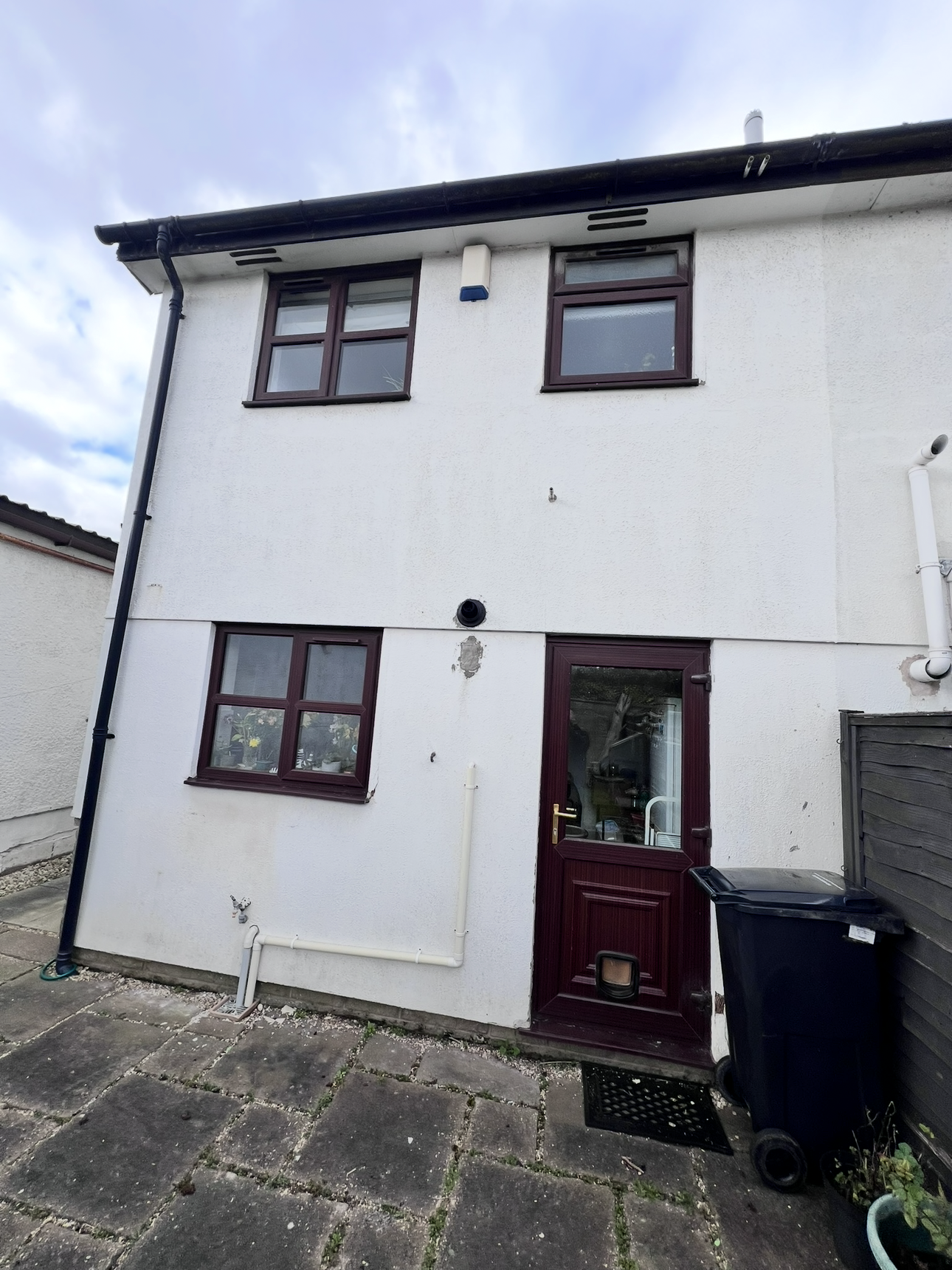 Silicone Render Renovation Nailsea Yard Before